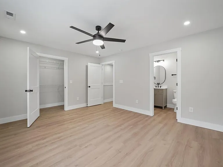 124 Shipman Dr NE — Photo 16