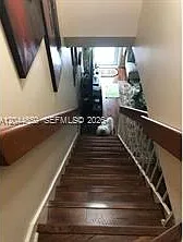 Majorca Ave — Photo 15