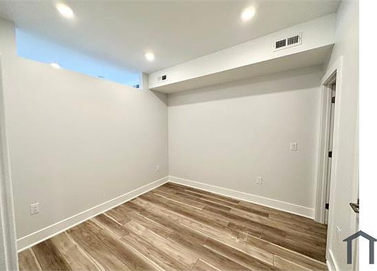 3rd image of 3845 Wallace St #5