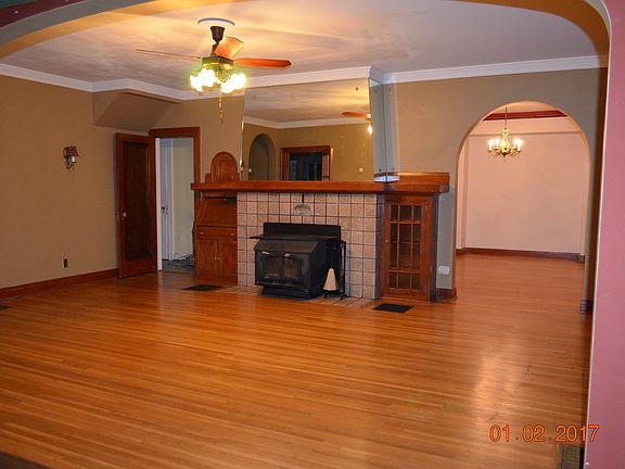 3rd image of 1424 Lowell Ave