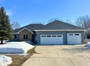 7505 W 15th St, Sioux Falls, SD 57106