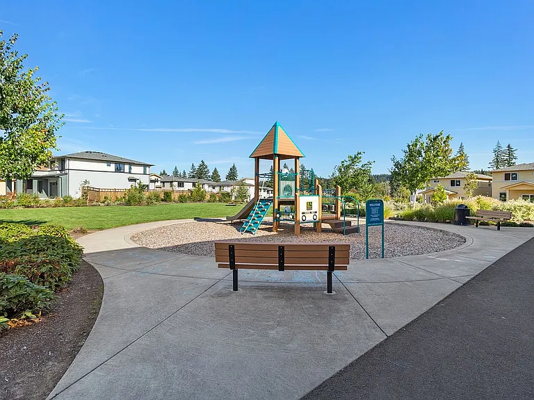 16699 SE Sunshower Pl — Photo 31