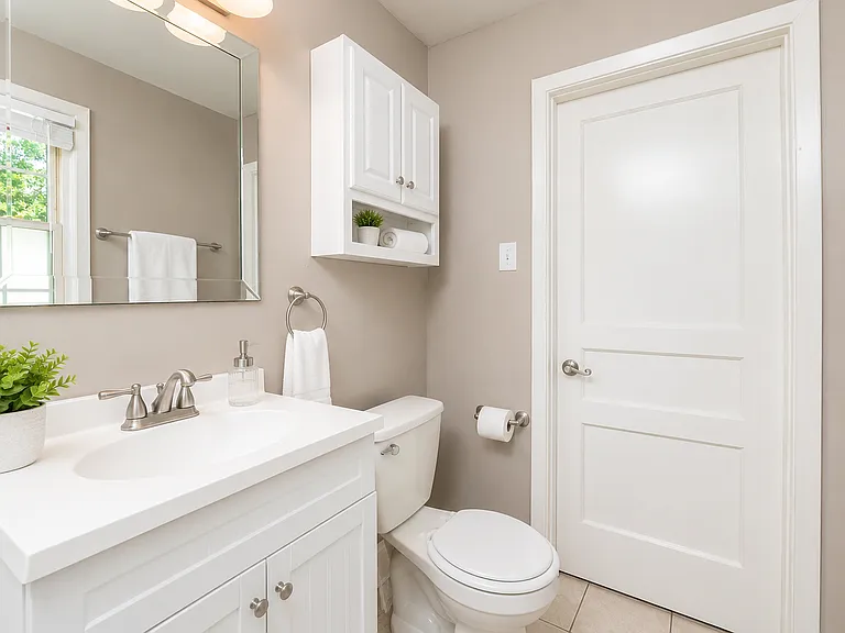 village square apartments — Photo 8