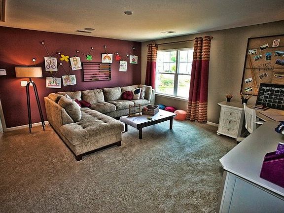 3rd image of 906 Ashton Oak Ct