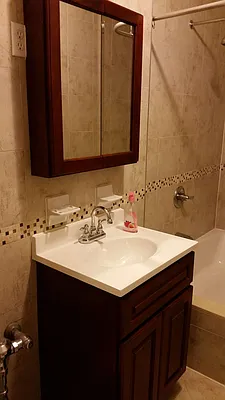 Rented by Max & Associates Realty Corp | media 8