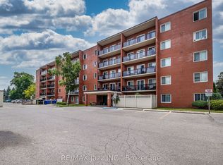 131 Taunton Rd E #304, Oshawa, ON L1G 3T8