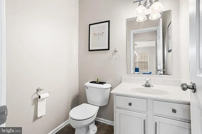 767 Hunter Dr — Photo 15