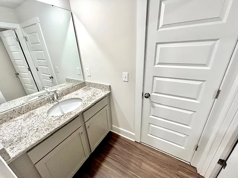 115 Hutchinson Rd — Photo 35