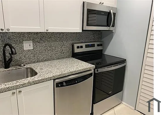 7911 Colony Cir N #205 — Photo 3