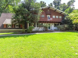 1 Valleywood Court W, Head Of The Harbor, NY 11780