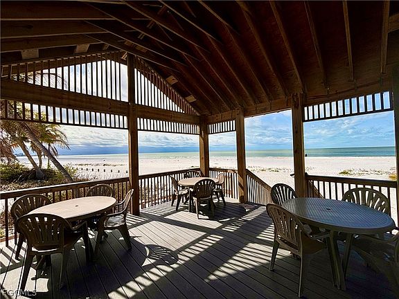 5th image of 126 Mandalay Rd