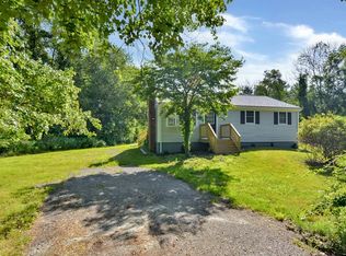 64 Palmer Rd, Plympton, MA 02367