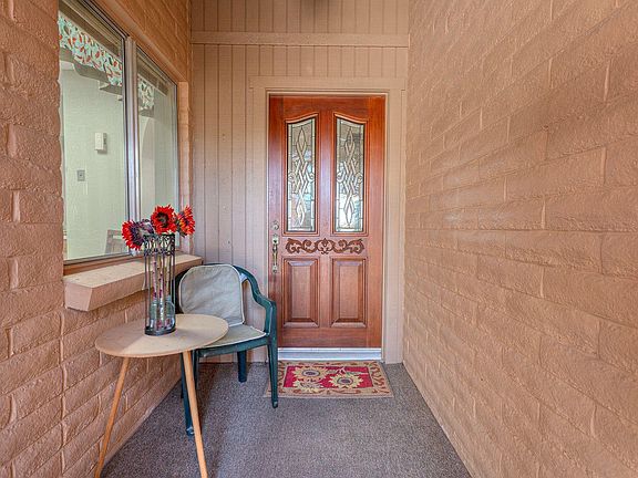 4th image of 1589 W Placita Travis