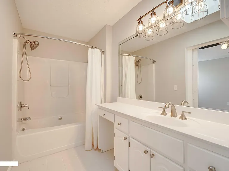 102 Byrd Dr — Photo 13