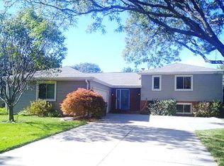 5041 S 72nd St, Lincoln, NE 68516