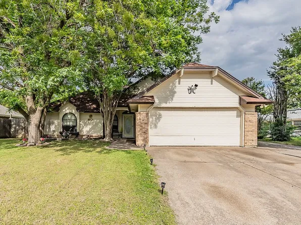 6805 Red Fox Trl, Fort Worth, TX 76137