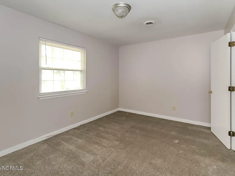 201 Shipman Rd #D15 — Photo 9