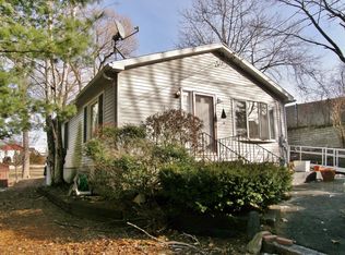 17 Appleton Rd, Auburn, MA 01501