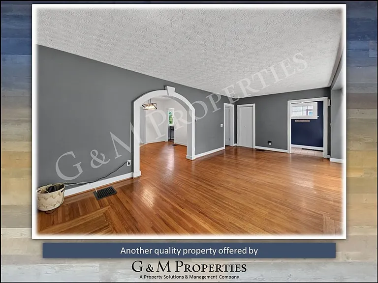 140 Irvington Rd — Photo 6