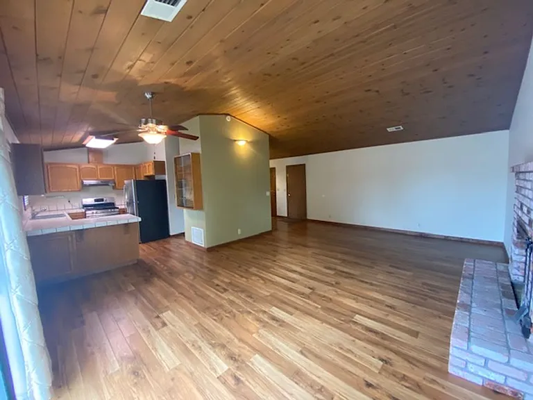 1802 McFarlan St — Photo 7