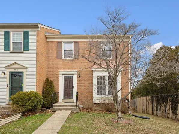 3940 Bradwater St, Fairfax, VA 22031