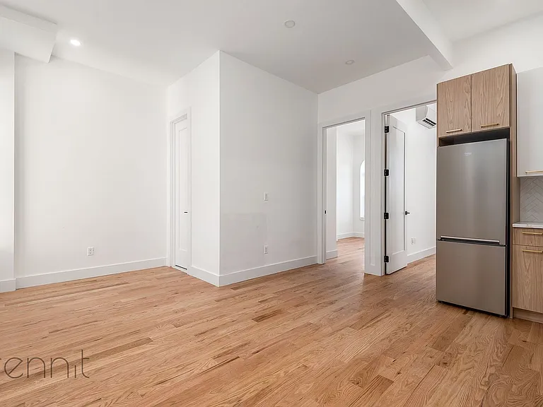 808 Putnam Ave #2F — Photo 3