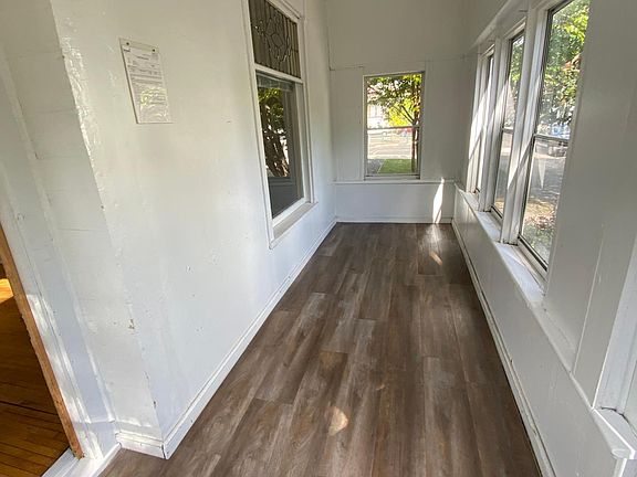 5th image of 3008 Colfax Ave S