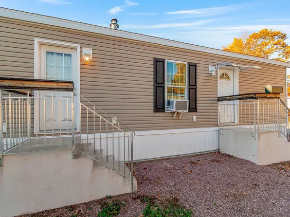 37 Avenue C, Burlington, VT 05408