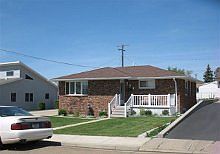2nd image of 828 10th Ave N