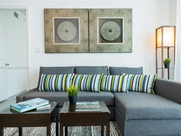 7900 Harbor Island Dr APT 1410, North Bay Village, FL 33141