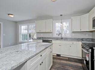 37 Ontario St, Springfield, MA 01104