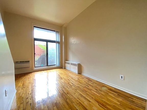 4th image of 329 E 63rd St APT 4B