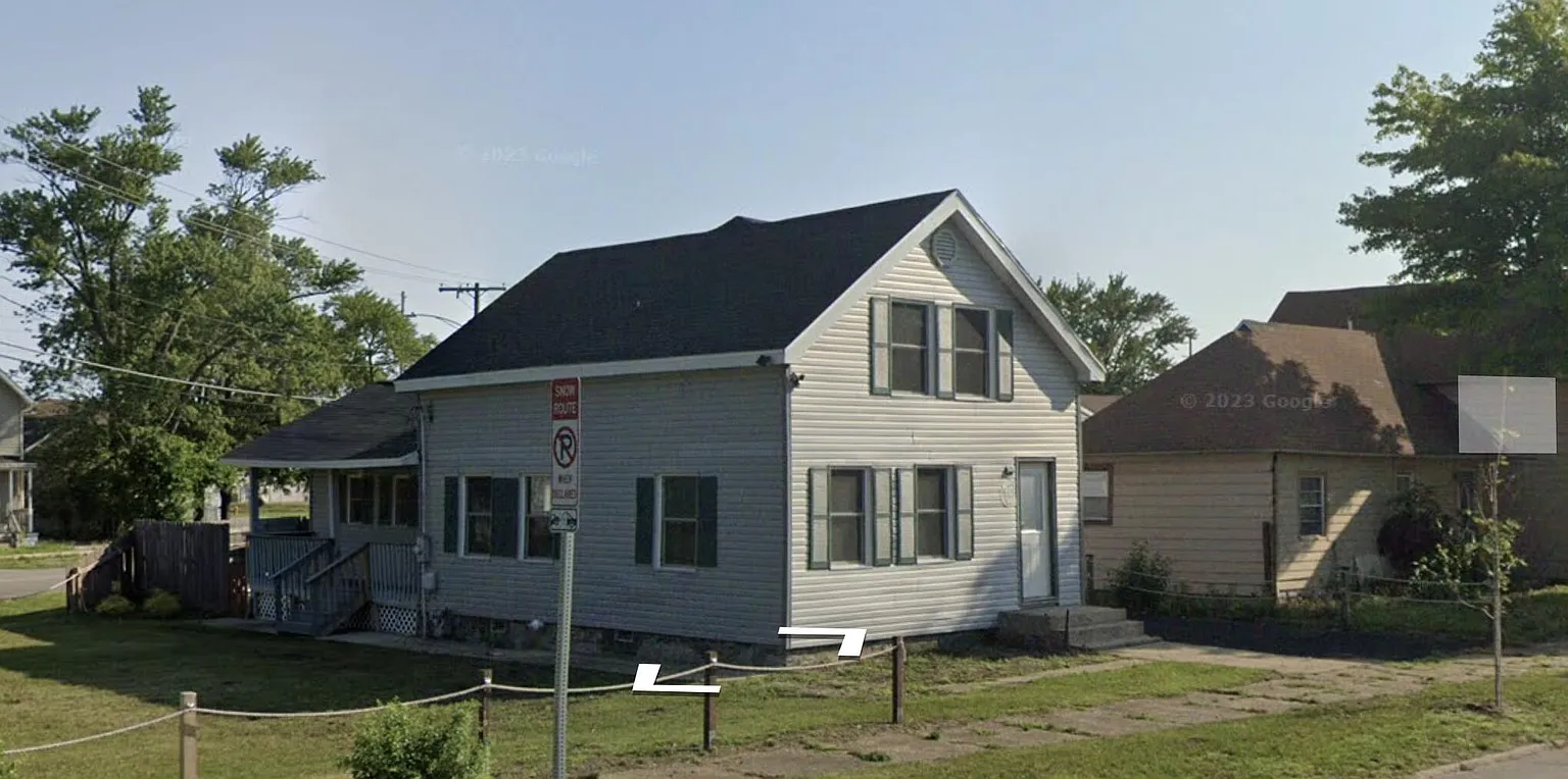 611 W 9th St photo 1