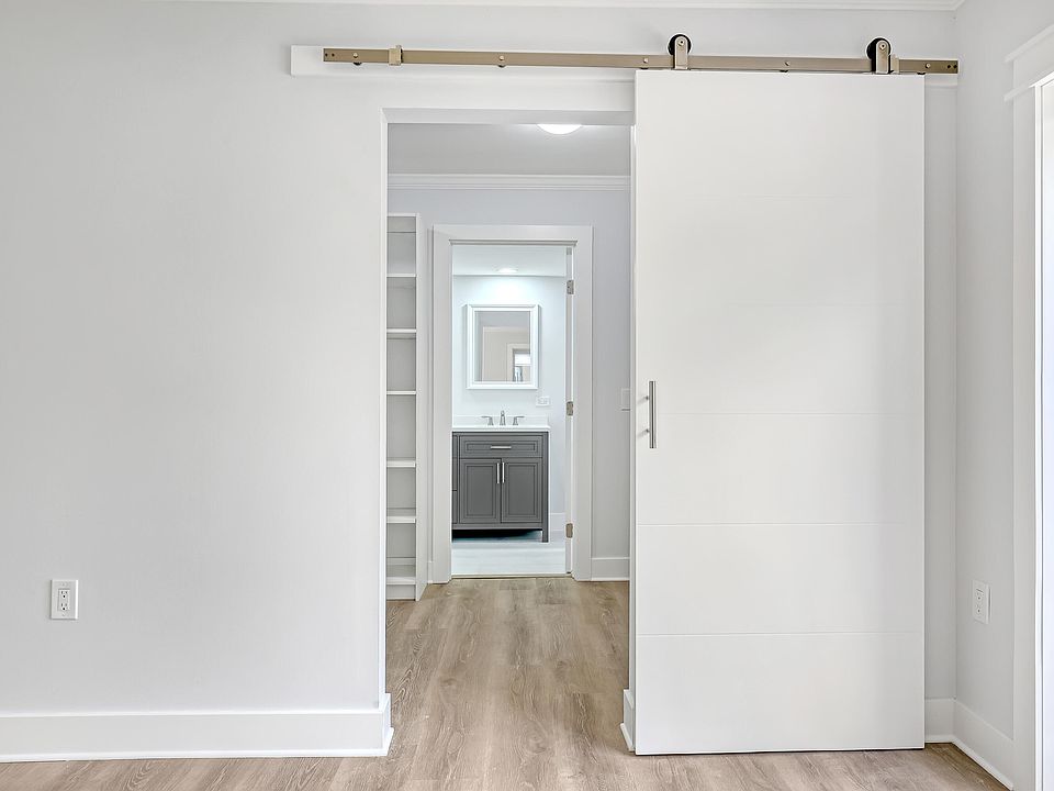 1st image of 618 6th Terrace