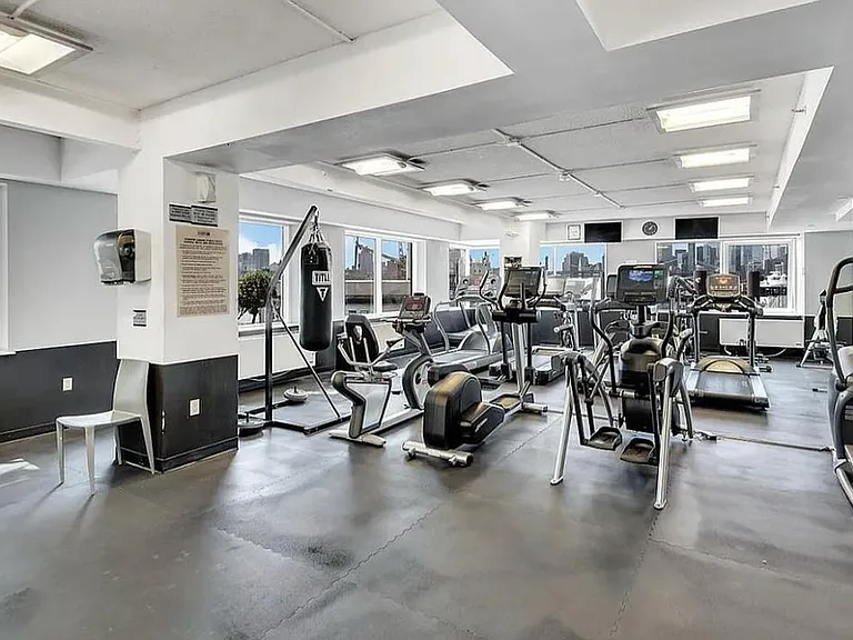 446 Kent Ave #9D — Photo 12