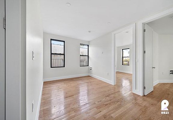 3rd image of 955 E 233rd St APT 3F