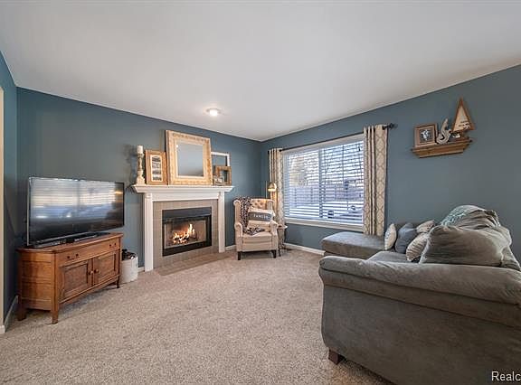 2nd image of 3172 Granda Vista Dr