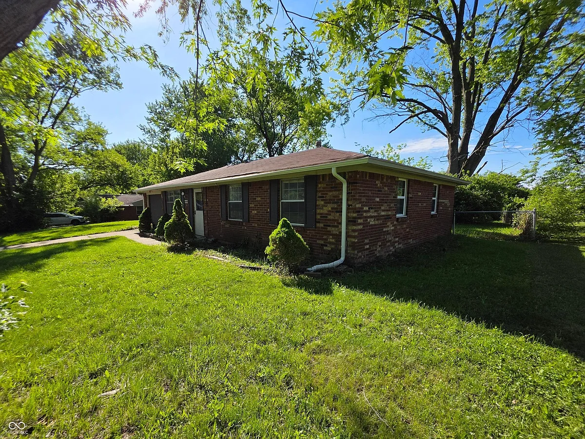 Building Photo - 10359 Chris Dr