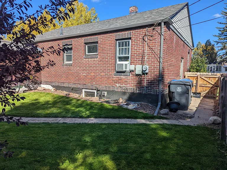 609 Randall Ave #B — Photo 10