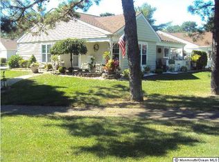 490 New Castle Ct #A, Manchester Township, NJ 08759