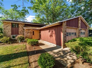 1423 Shaffer Dr, Lorain, OH 44053