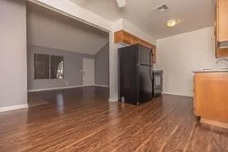 Sunny Gate Apartments — Photo 19