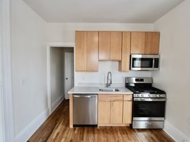 81 Summer St