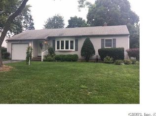 114 Blackmore Rd, Camillus, NY 13031
