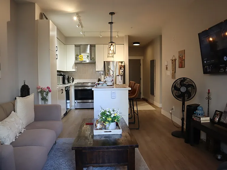 20838 78b Ave #B202 — Photo 1
