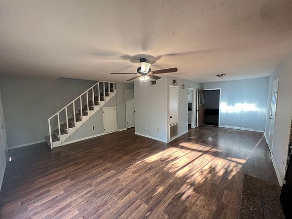 5th image of 562 Woodland Hills Pl