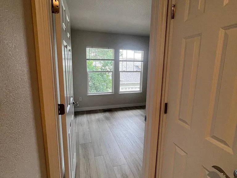 3000 112th Ave #109 — Photo 40