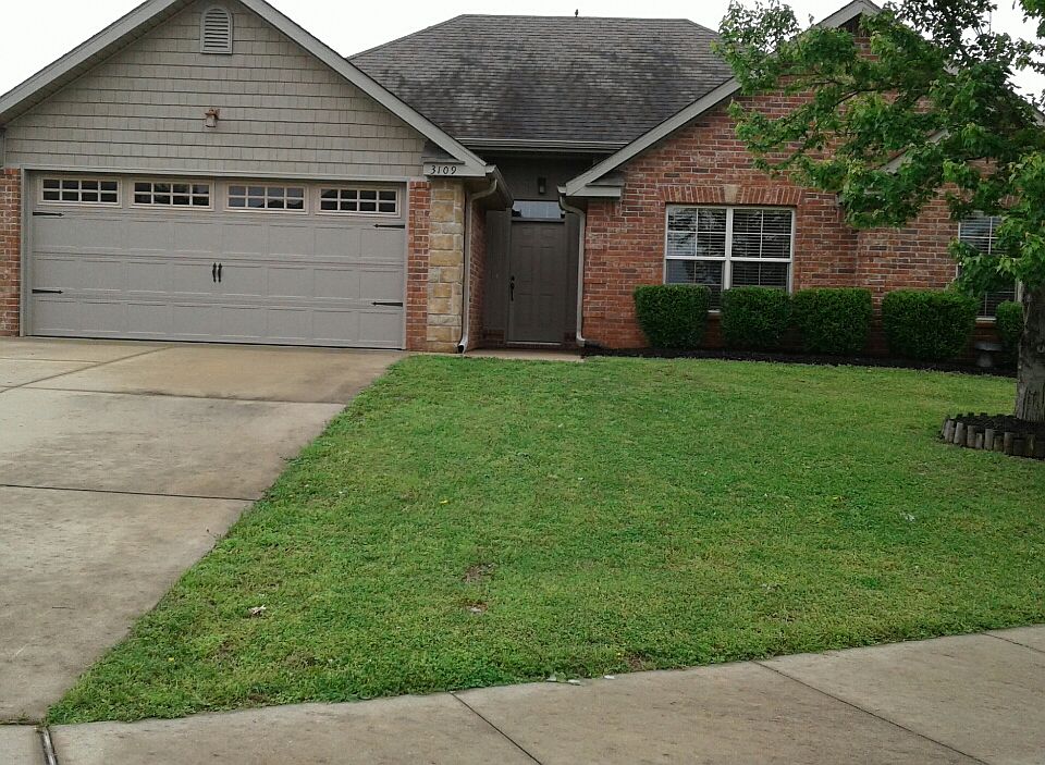 1st image of 3109 SW Waterleaf Ave
