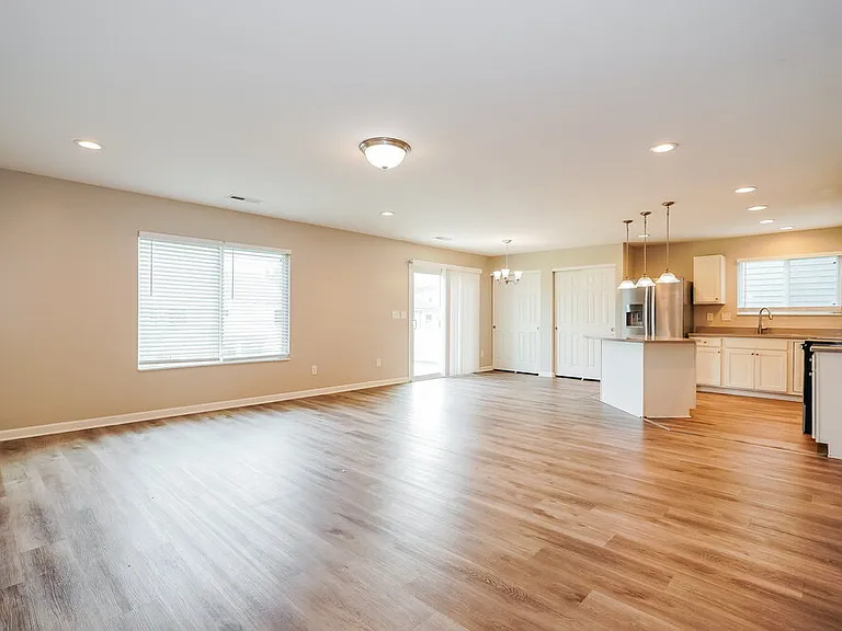 7500 Willow Leaf Dr — Photo 6