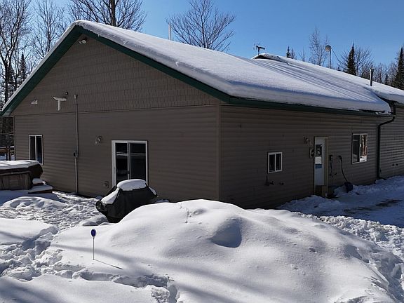 3rd image of 5328 S Pier Lake Rd